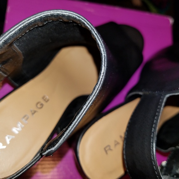 Rampage
Womens Block Heels
Buckle Peep Toe Slingba - Picture 2 of 8